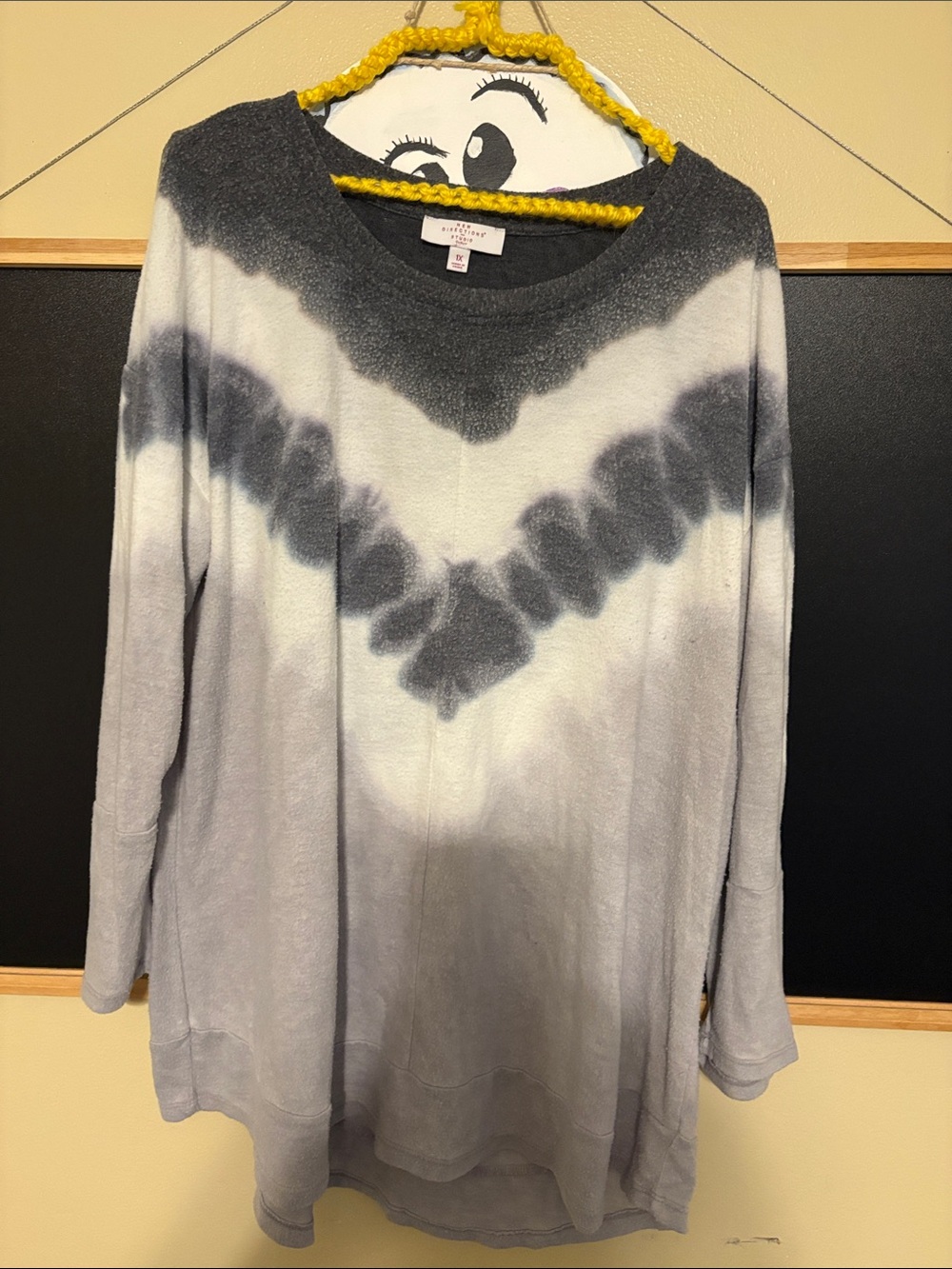 Studio I Gray & White Chevron Tie-Dye Tunic